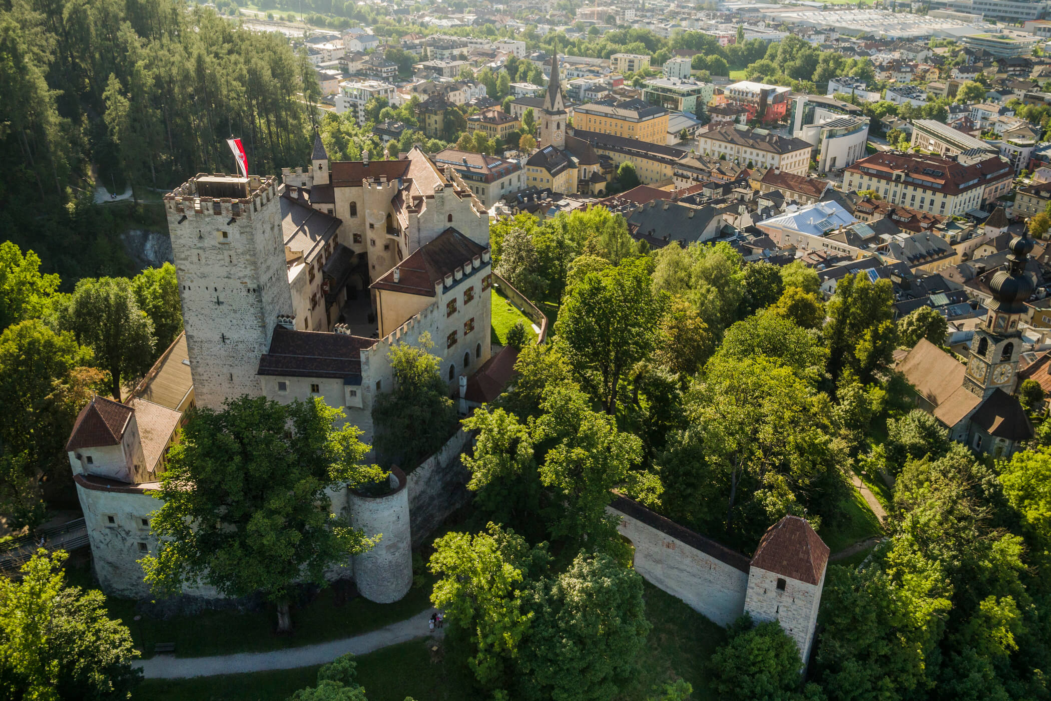 Apartment Schlossblick - Schloss Bruneck mit Rainkirche